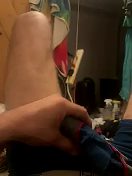 Snapshot of mikeylong chatting on December 21, 4:03 pm mikeylong online show from December 21, 4:03 pm