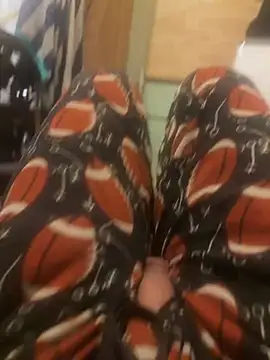 Snapshot of mikeylong chatting on February 1, 11:03 pm mikeylong online show from February 1, 11:03 pm