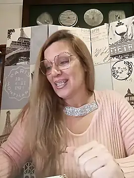 Snapshot of Melmamalhuda@xh chatting on January 30, 8:43 am Melmamalhudaxh online show from January 30, 8:43 am