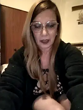 Snapshot of Melmamalhuda@xh chatting on February 8, 12:17 am Melmamalhudaxh online show from February 8, 12:17 am