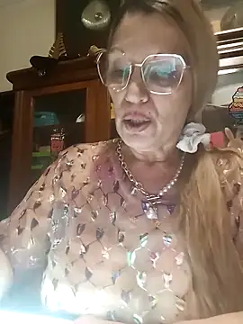 Snapshot of Melmamalhuda@xh chatting on February 27, 9:04 pm Melmamalhudaxh online show from February 27, 9:04 pm