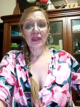 Snapshot of Melmamalhuda@xh chatting on March 21, 10:50 pm Melmamalhudaxh online show from March 21, 10:50 pm