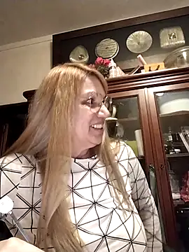 Snapshot of Melmamalhuda@xh chatting on March 23, 12:36 am Melmamalhudaxh online show from March 23, 12:36 am