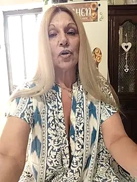 Snapshot of Melmamalhuda@xh chatting on September 9, 9:31 am Melmamalhudaxh online show from September 9, 9:31 am