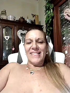 Snapshot of Melmamalhuda@xh chatting on September 15, 12:54 am Melmamalhudaxh online show from September 15, 12:54 am