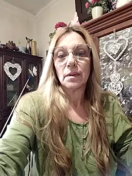 Snapshot of Melmamalhuda@xh chatting on September 20, 11:00 am Melmamalhudaxh online show from September 20, 11:00 am