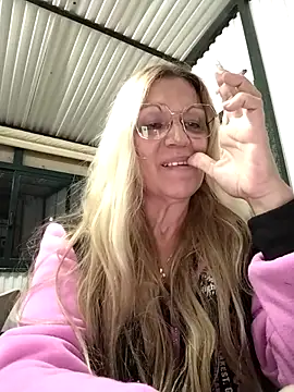 Snapshot of Melmamalhuda@xh chatting on September 28, 8:03 pm Melmamalhudaxh online show from September 28, 8:03 pm