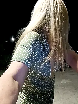 Snapshot of Melmamalhuda@xh chatting on October 3, 7:55 pm Melmamalhudaxh online show from October 3, 7:55 pm