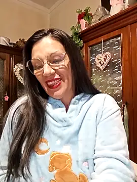 Snapshot of Melmamalhuda@xh chatting on November 22, 4:39 pm Melmamalhudaxh online show from November 22, 4:39 pm