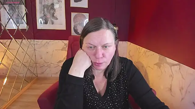 Snapshot of KellyPerfection chatting on December 4, 1:09 pm KellyPerfection online show from December 4, 1:09 pm