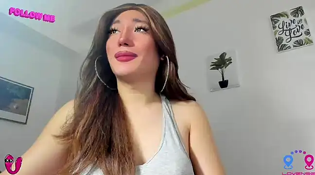 hottycrishina online show from January 18, 2:03 am