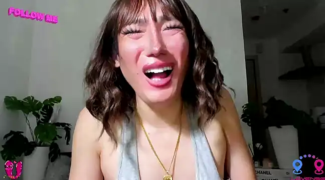 hottycrishina online show from February 21, 9:13 am