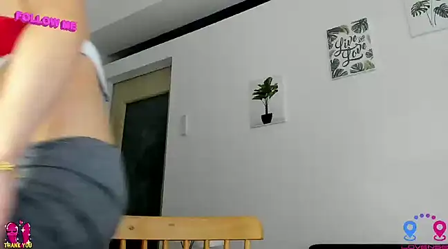 hottycrishina online show from March 7, 10:13 am