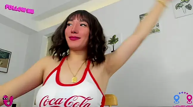 hottycrishina online show from March 14, 6:32 am