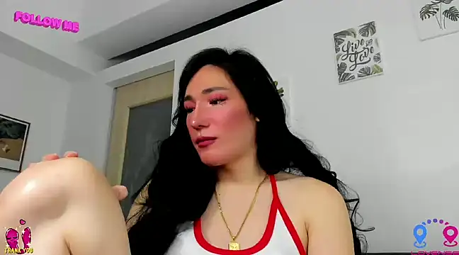 hottycrishina online show from March 22, 10:06 am