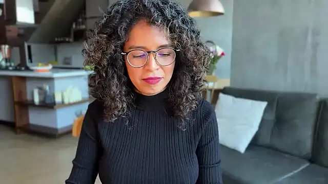 illaroom online show from February 19, 10:31 pm