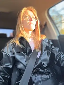 Snapshot of AnastasiaAniess chatting on November 5, 6:57 am AnastasiaAniess online show from November 5, 6:57 am