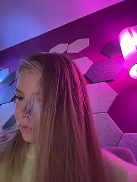 Snapshot of AnastasiaAniess chatting on November 10, 6:34 am AnastasiaAniess online show from November 10, 6:34 am