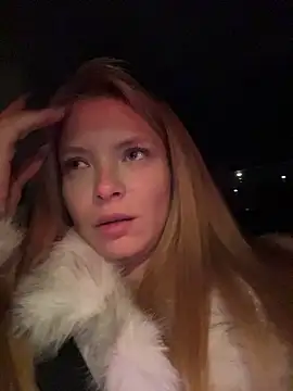 Snapshot of AnastasiaAniess chatting on November 19, 8:20 pm AnastasiaAniess online show from November 19, 8:20 pm