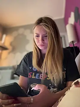 AnastasiaAniess online show from January 9, 8:17 am