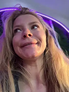 AnastasiaAniess online show from April 3, 5:22 pm