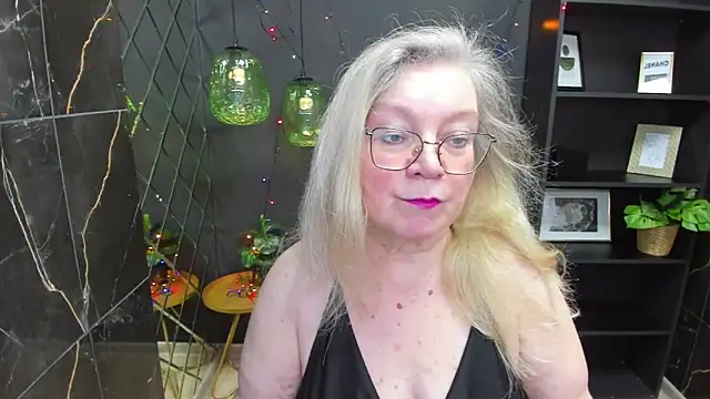 NataliMellow online show from January 8, 1:20 pm