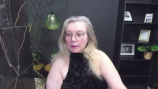 NataliMellow online show from February 8, 1:11 pm