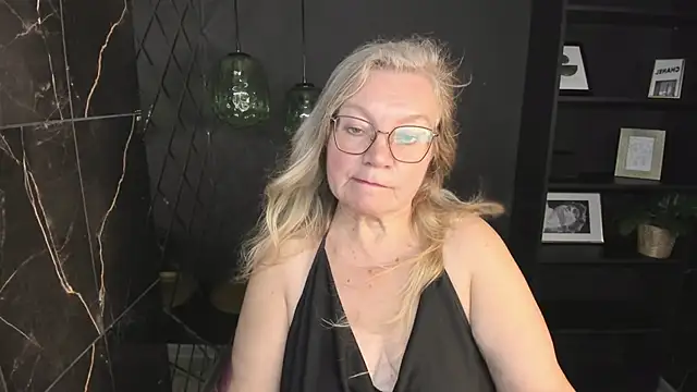 NataliMellow online show from October 8, 1:20 pm