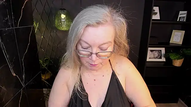 NataliMellow online show from February 8, 1:14 pm