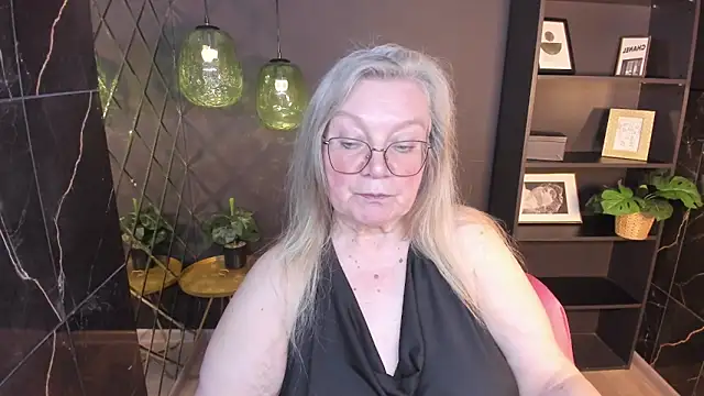 Snapshot of NataliMellow chatting on May 11, 4:04 pm NataliMellow online show from May 11, 4:04 pm