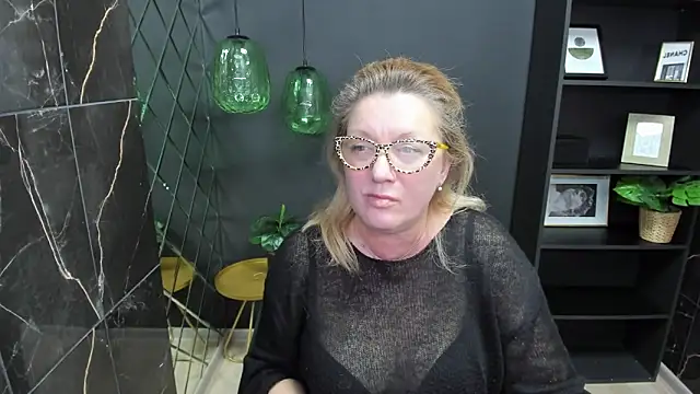 LeaPure online show from March 1, 11:17 am