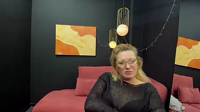 LeaPure online show from March 1, 5:27 pm