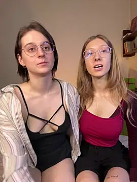 Jitoon Exe online show from December 20, 4:57 pm