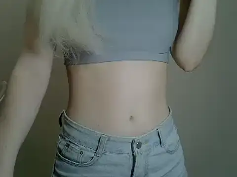 Snapshot of DitaVira chatting on December 10, 8:16 pm DitaVira online show from December 10, 8:16 pm