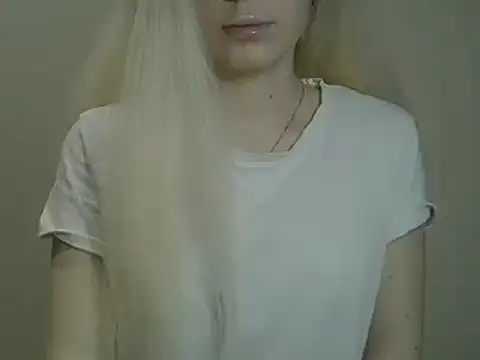 Snapshot of DitaVira chatting on January 6, 12:35 pm DitaVira online show from January 6, 12:35 pm