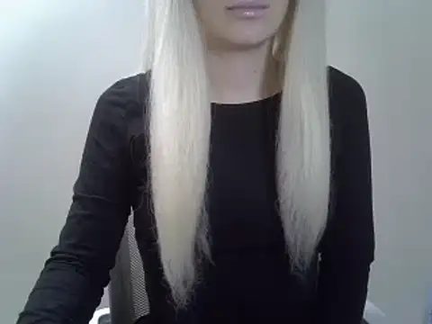 Snapshot of DitaVira chatting on January 8, 9:23 pm DitaVira online show from January 8, 9:23 pm