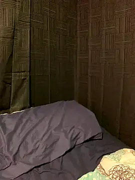 Snapshot of Rakiyahcharms chatting on November 24, 4:23 am Rakiyahcharms online show from November 24, 4:23 am