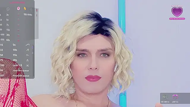 Snapshot of Zagadka55555 chatting on November 14, 2:21 am Zagadka55555 online show from November 14, 2:21 am