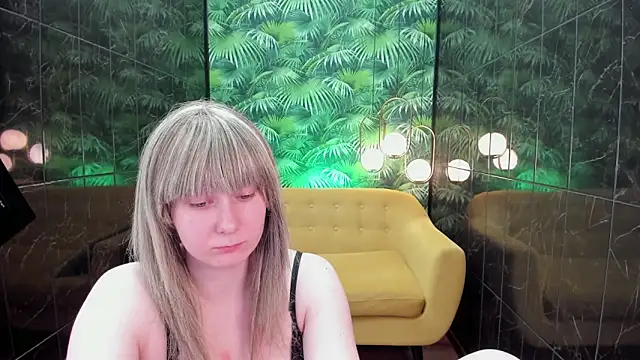 AlanaDreamy online show from January 12, 6:49 am