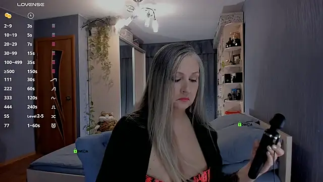 SweetLanna online show from April 19, 8:55 pm