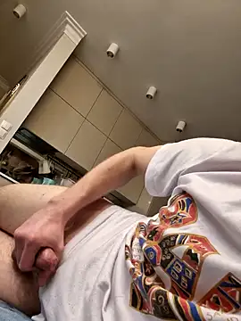 Snapshot of Jamiepenis chatting on December 22, 3:33 am Jamiepenis online show from December 22, 3:33 am