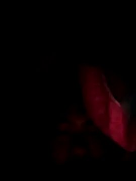 Yomo12345677 online show from November 3, 1:40 am