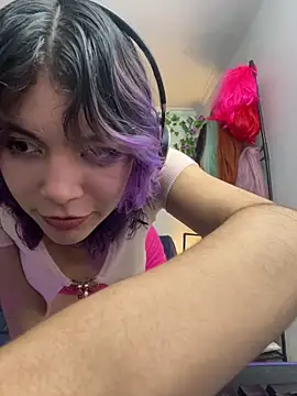 VaioletUwU online show from April 18, 9:57 am