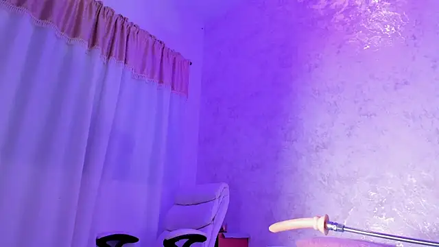 cristinapuerta  online show from April 16, 11:55 am