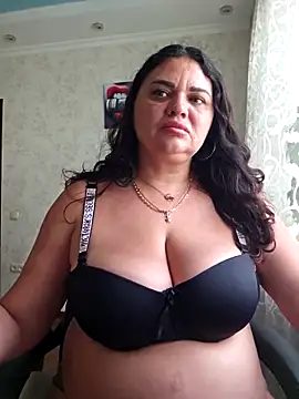 Snapshot of littleRikka chatting on October 31, 10:38 am littleRikka online show from October 31, 10:38 am