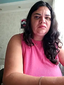 Snapshot of littleRikka chatting on November 4, 8:13 am littleRikka online show from November 4, 8:13 am