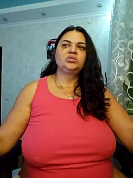 Snapshot of littleRikka chatting on November 7, 8:42 pm littleRikka online show from November 7, 8:42 pm