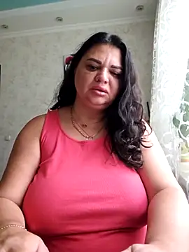 Snapshot of littleRikka chatting on November 8, 9:09 am littleRikka online show from November 8, 9:09 am