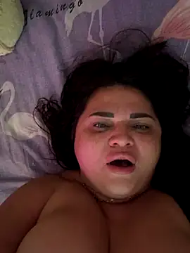 Snapshot of littleRikka chatting on November 16, 7:52 pm littleRikka online show from November 16, 7:52 pm