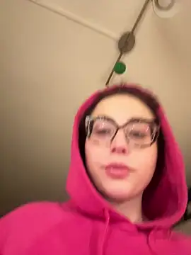 ladyturtle online show from March 21, 8:23 pm